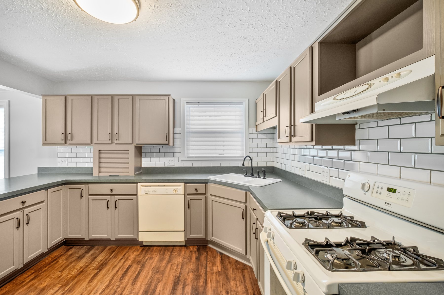 112 East Stansifer Street, Jeffersonville